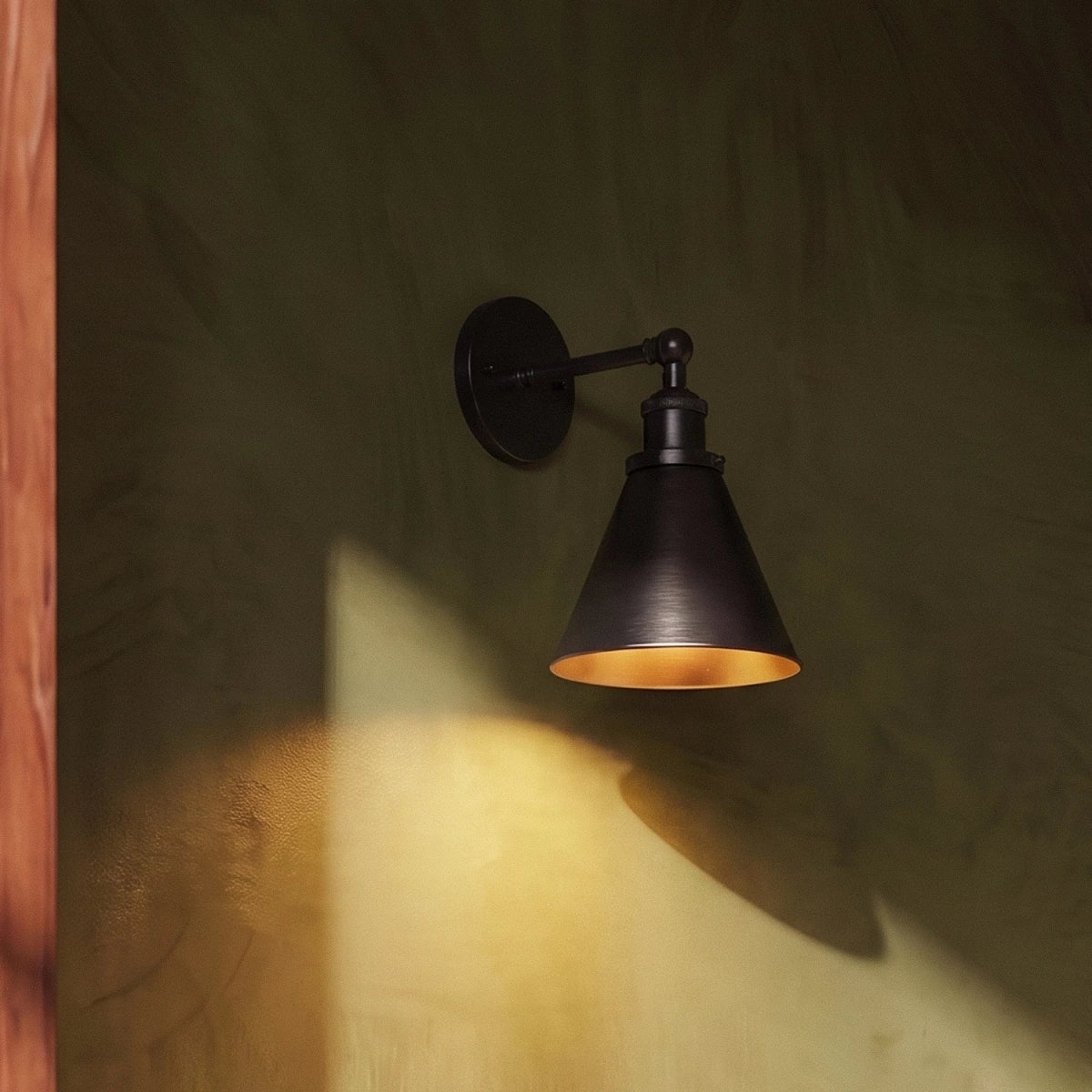 Ancien Wall Lamp