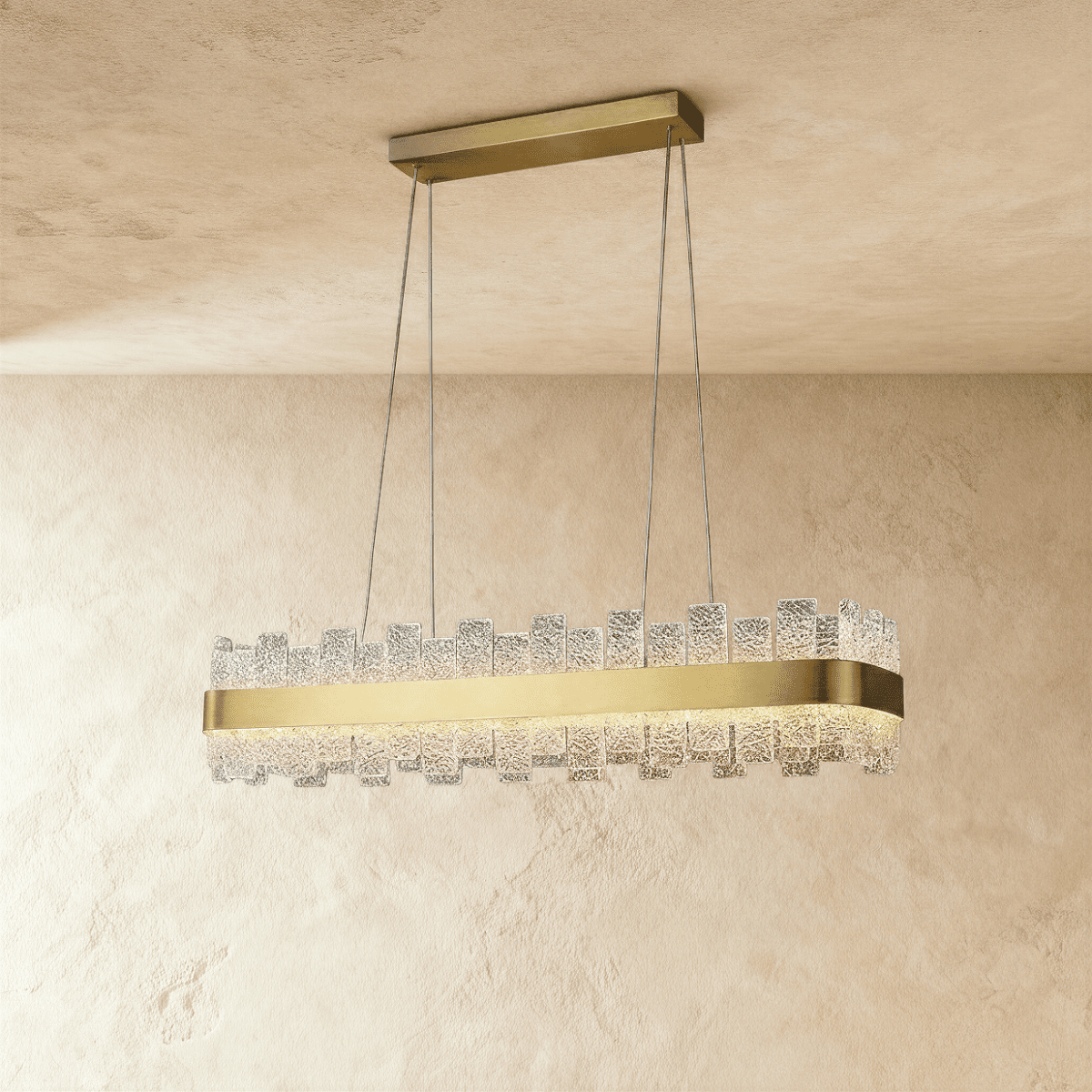 Avis Chandelier