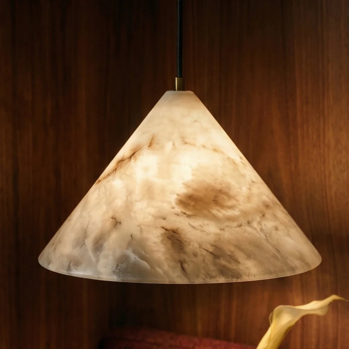Blom Alabaster Pendant Light