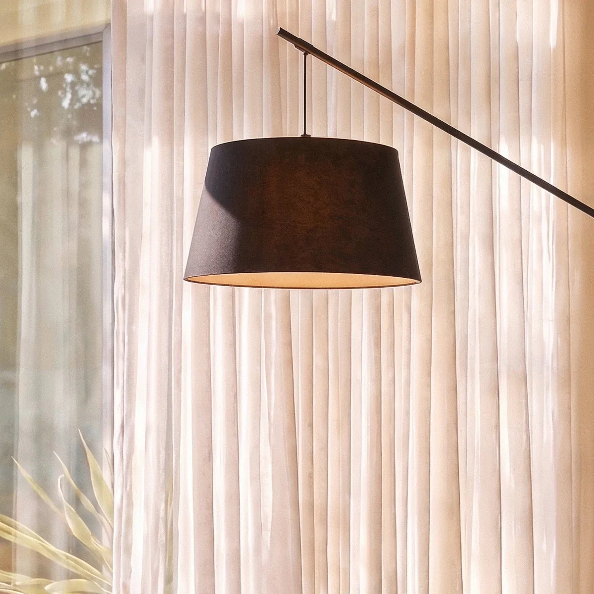 Gamela Floor Lamp
