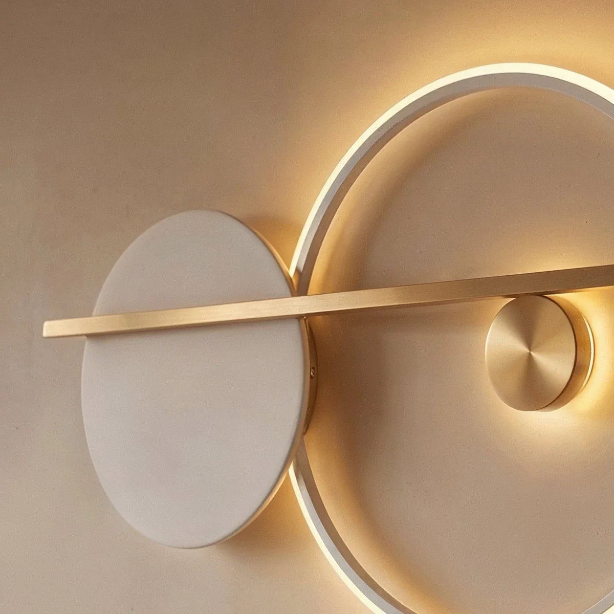 Jaxon Wall Lamp