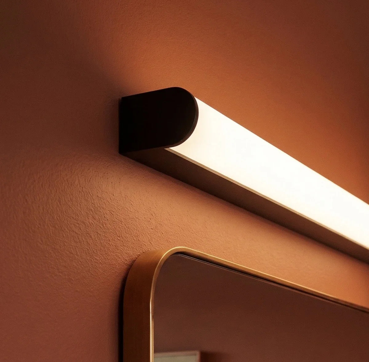 Knoris Wall Lamp