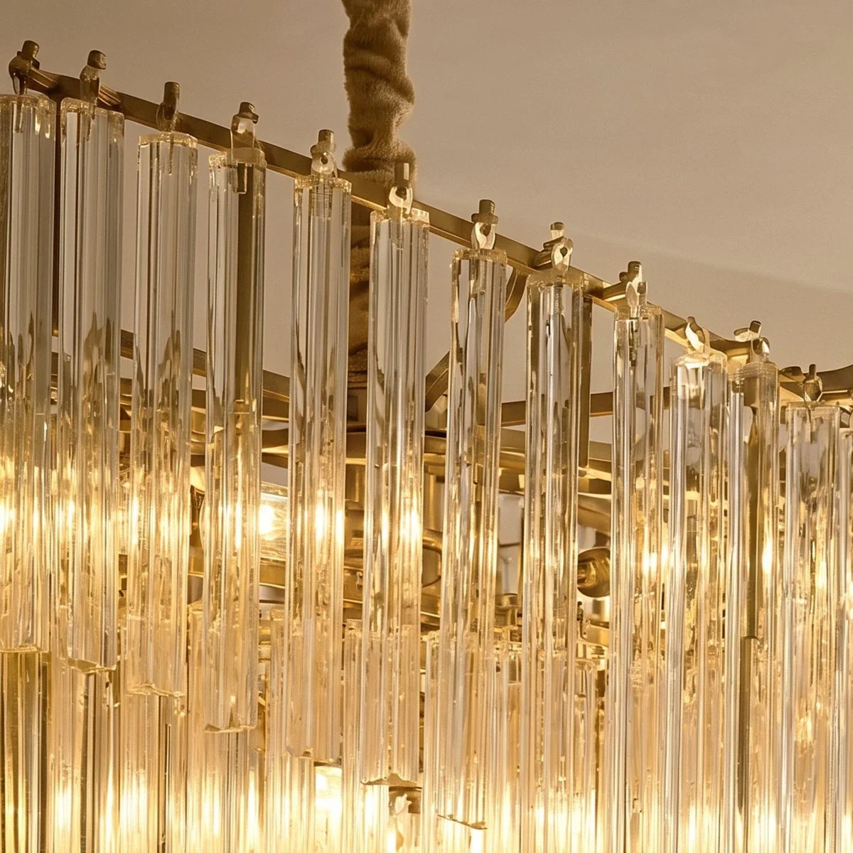 Livok Chandelier