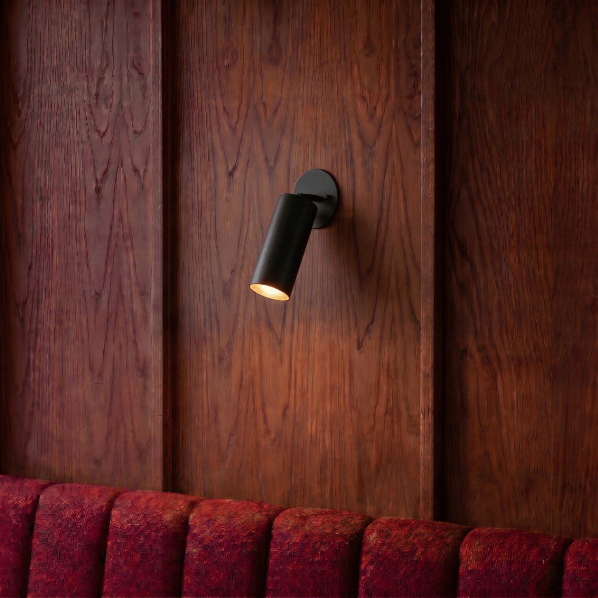 Mavik Wall Lamp