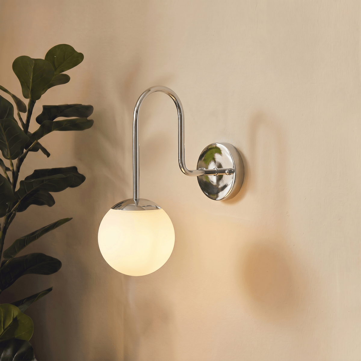 Orvian Wall Lamp