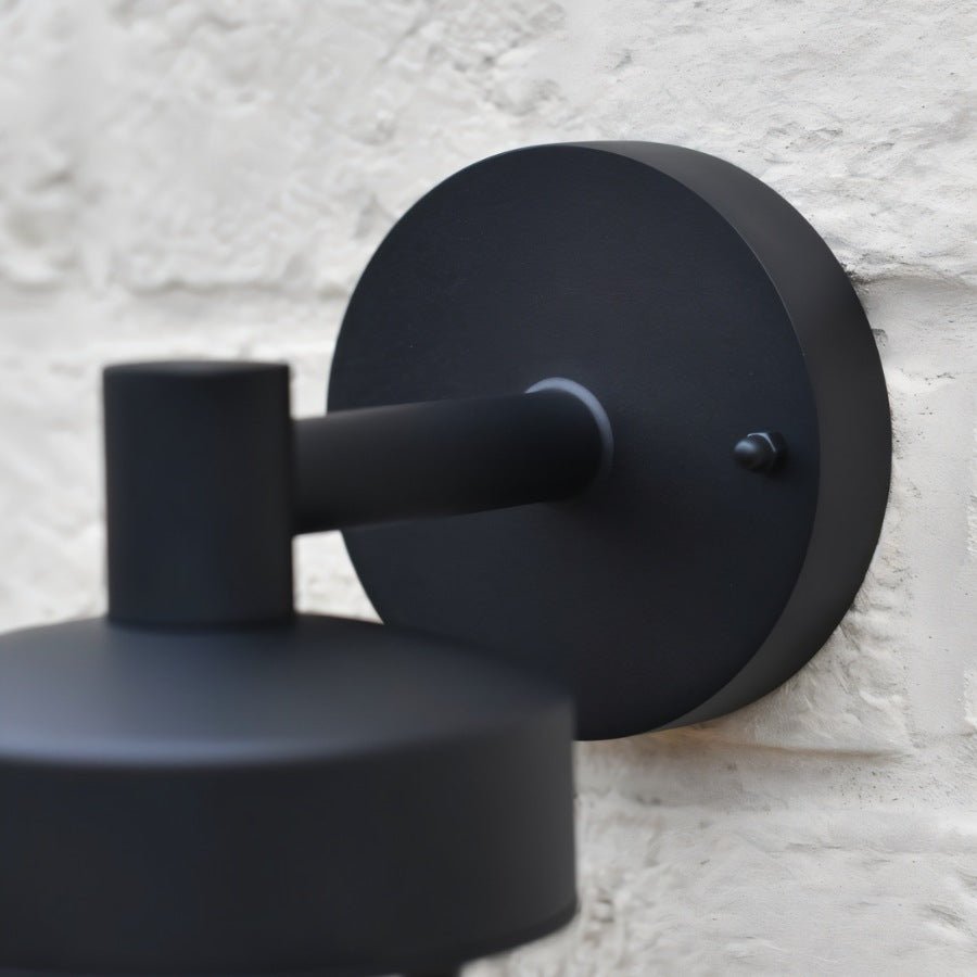 Siam Outdoor Wall Lamp