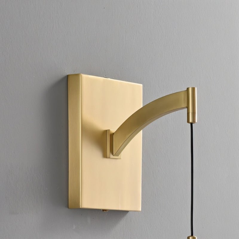 Lumix Wall Lamp
