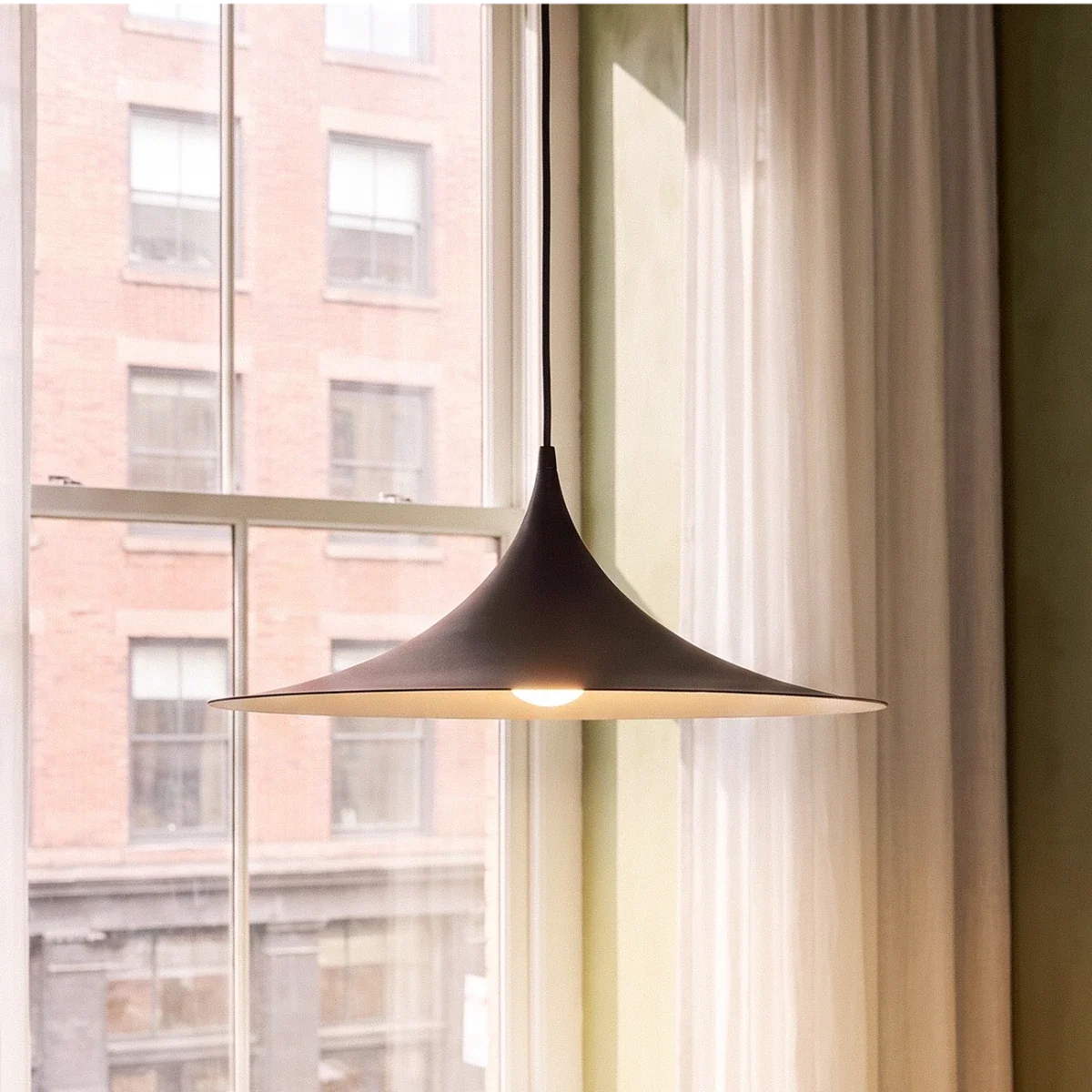 Aeva Pendant Light
