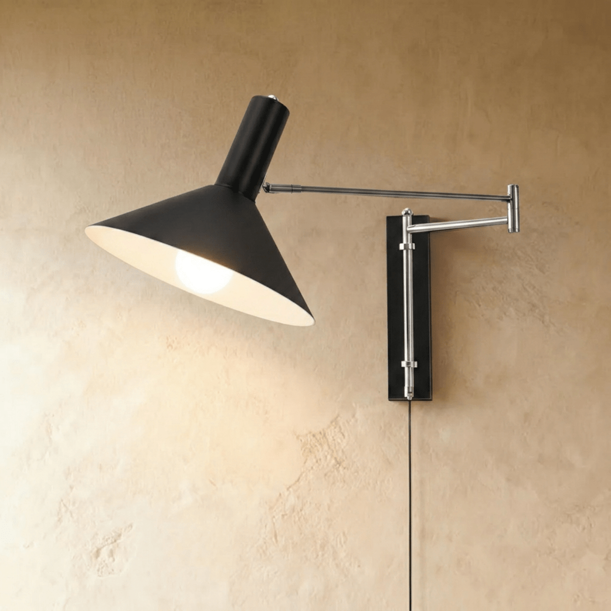 Allen Wall Lamp