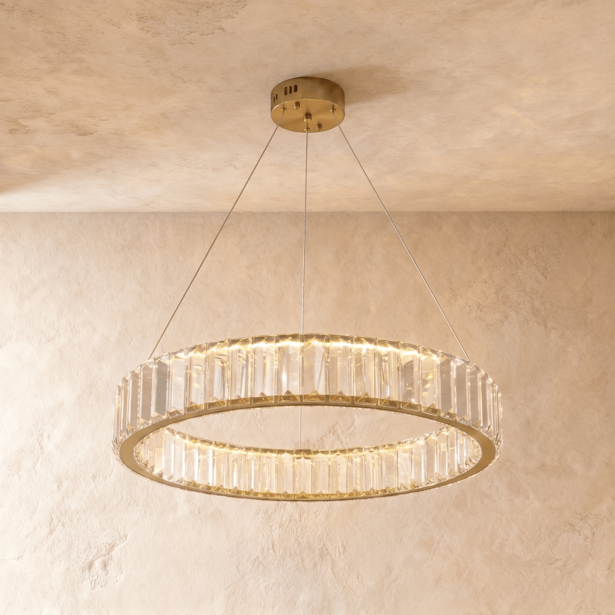 Almuealaq Chandelier