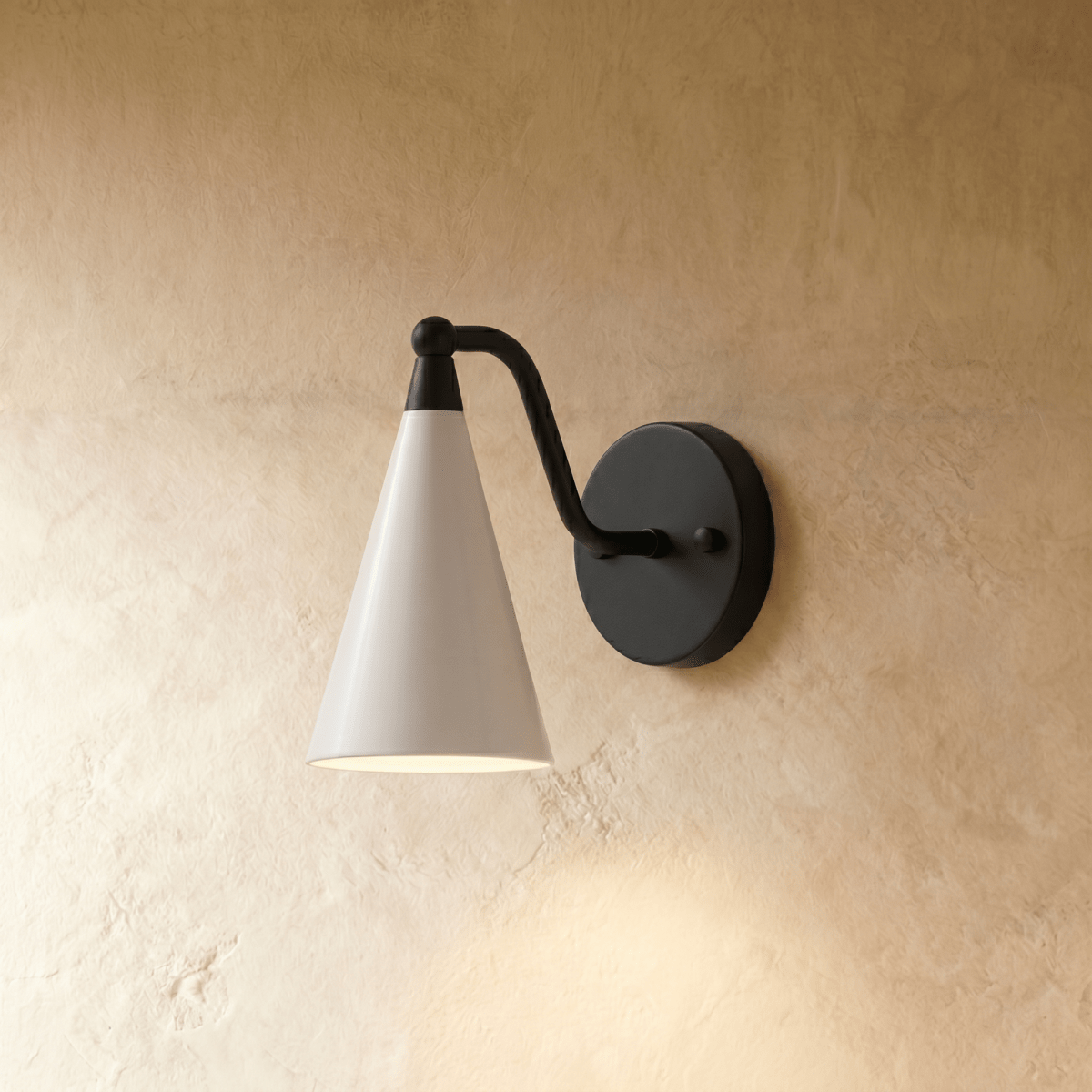 Alver Wall Lamp