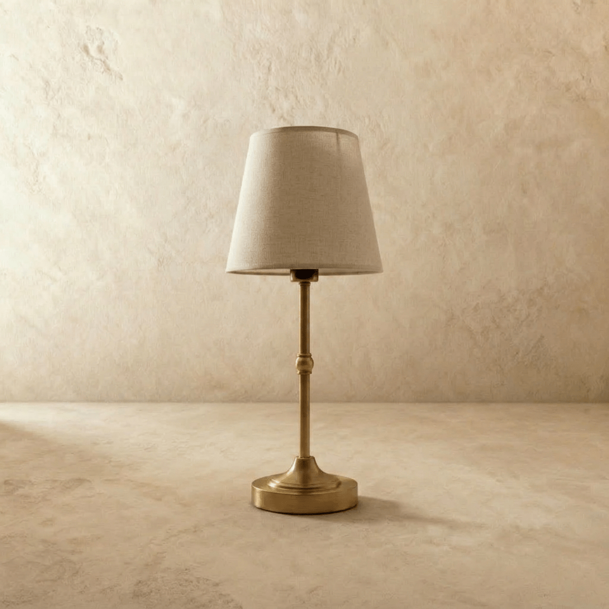 Aradal Table Lamp