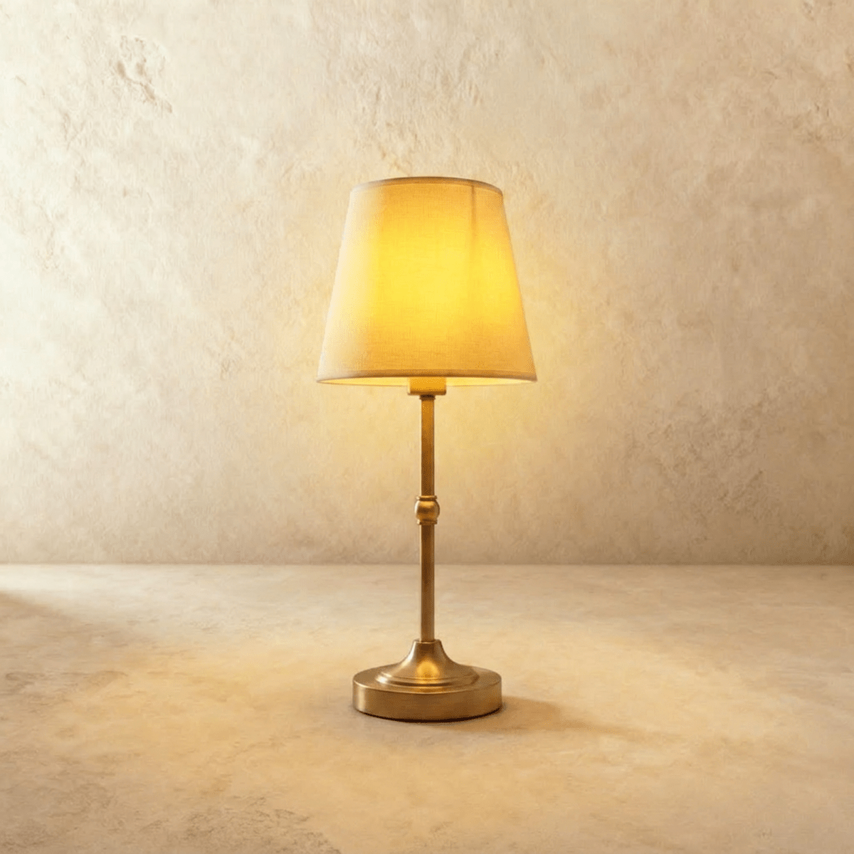 Aradal Table Lamp