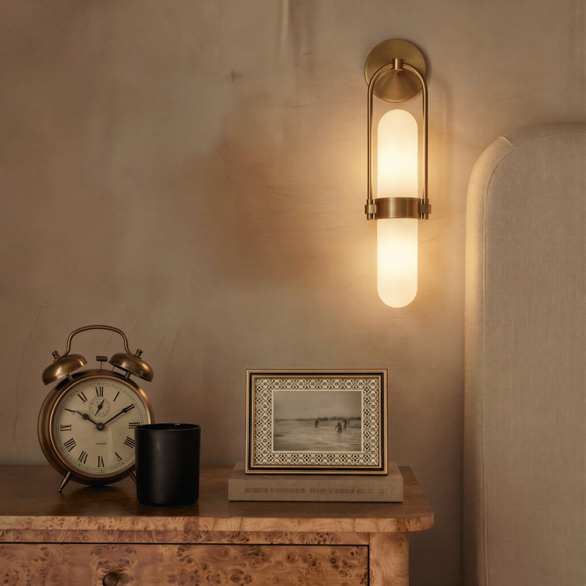 Arco Wall Lamp