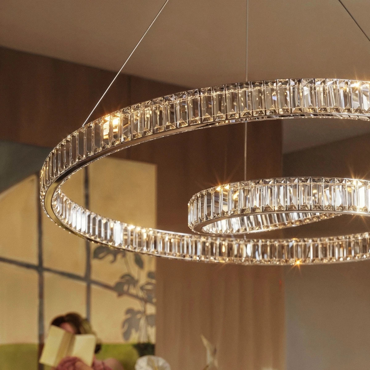 Ardia Chandelier