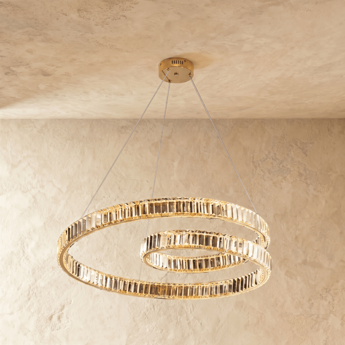 Ardia Chandelier
