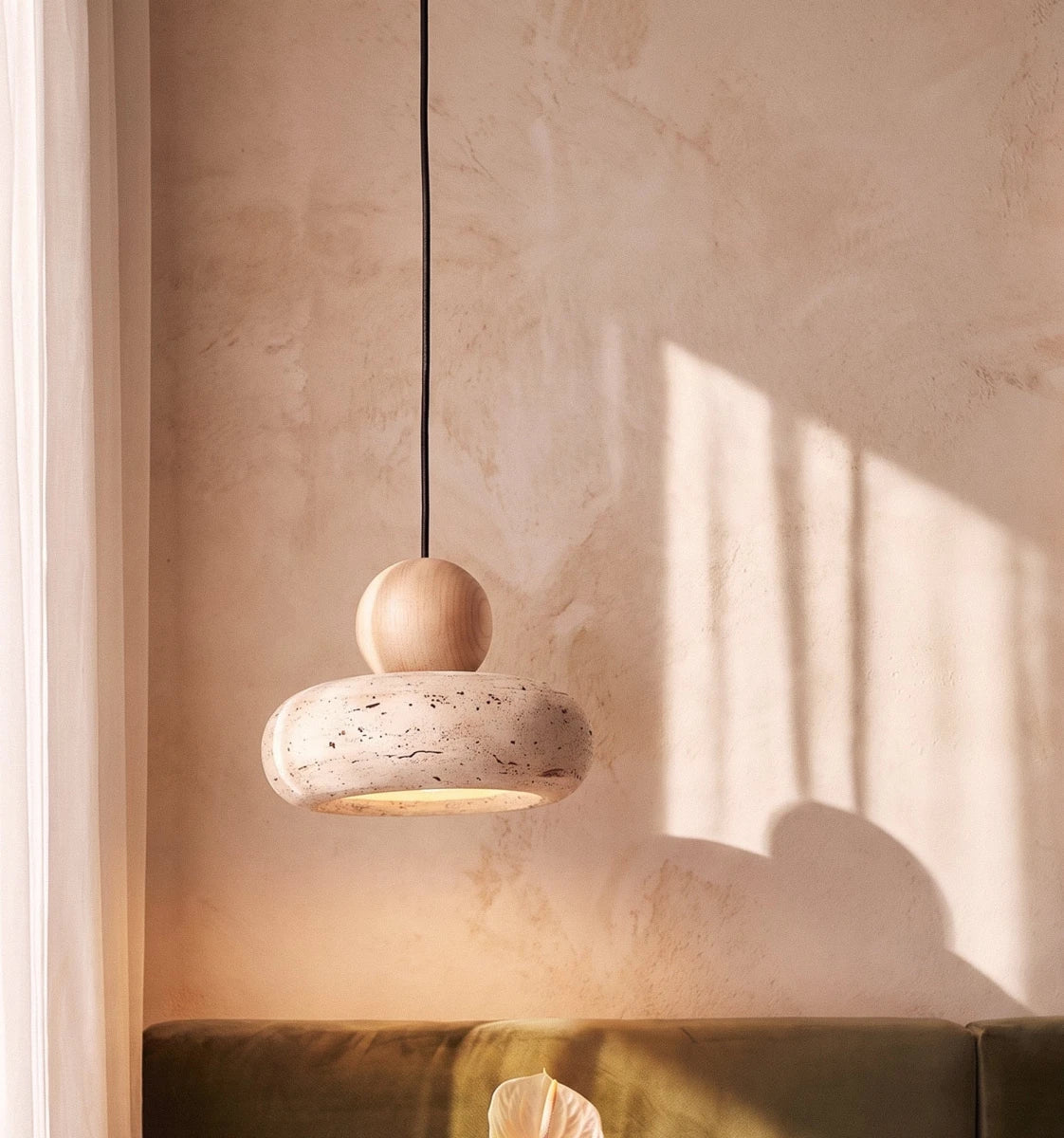 Aren Pendant Light