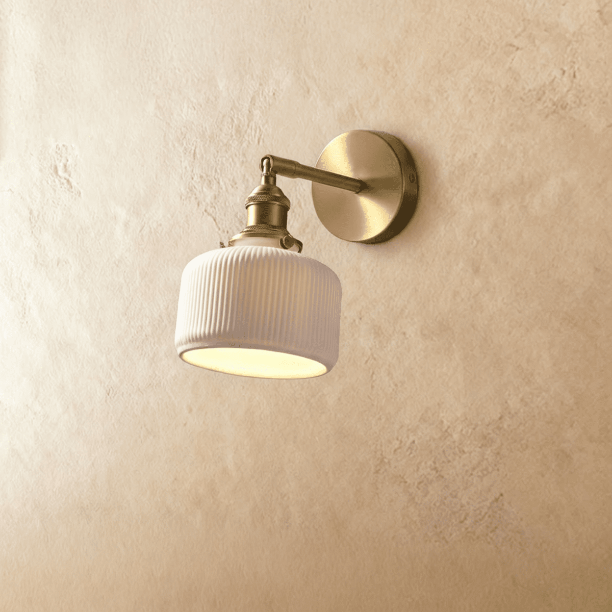 Arla Wall Lamp