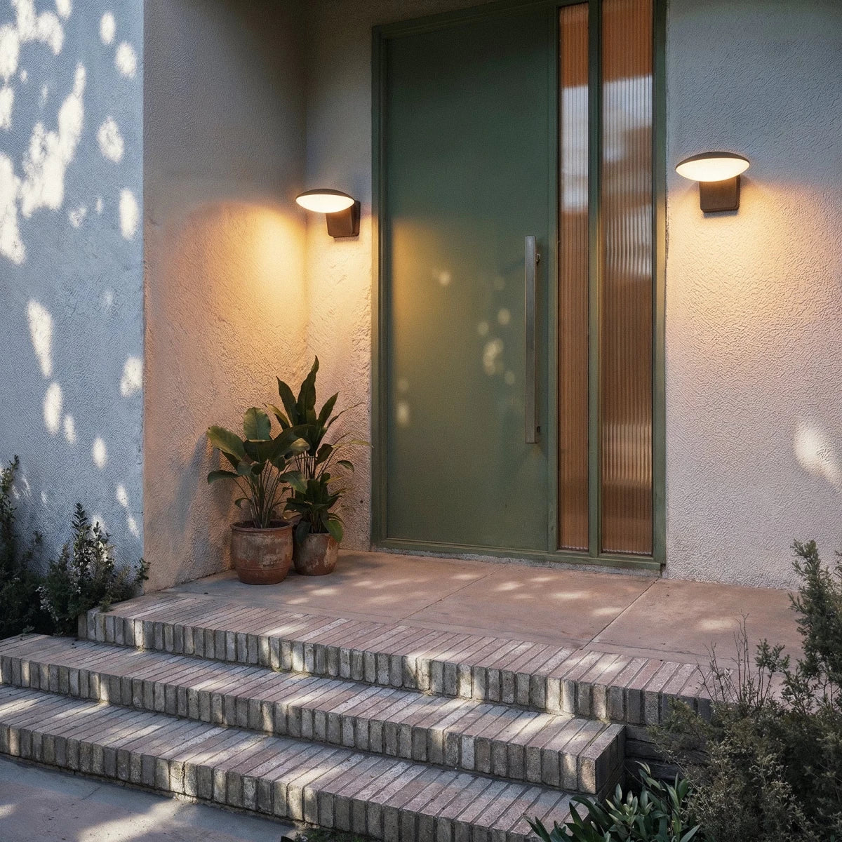Aruj Outdoor Wall Lamp