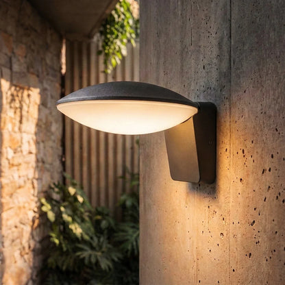 Aruj Outdoor Wall Lamp