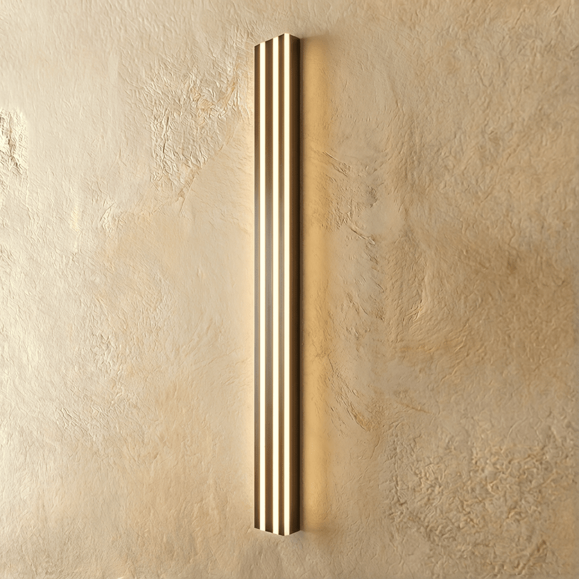 Ashil Wall Lamp