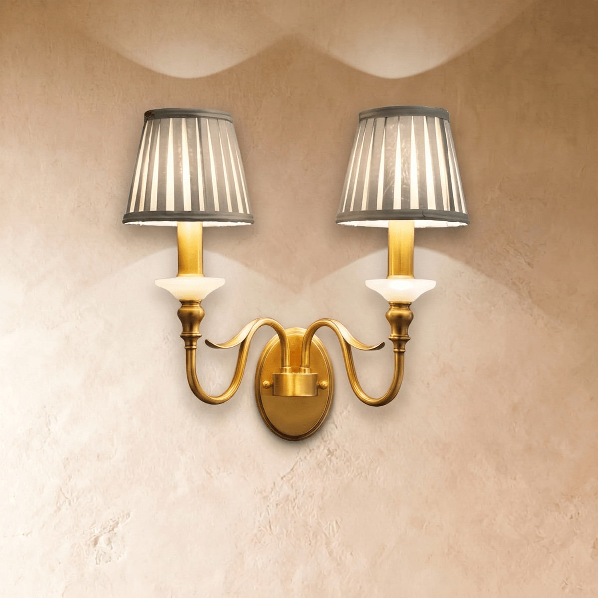 Asmora Wall Lamp