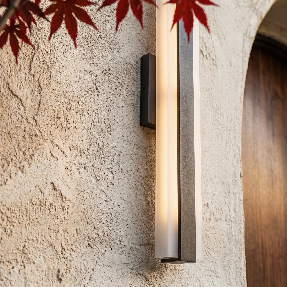 Baron Outdoor Wall Lamp