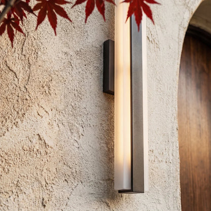 Baron Outdoor Wall Lamp