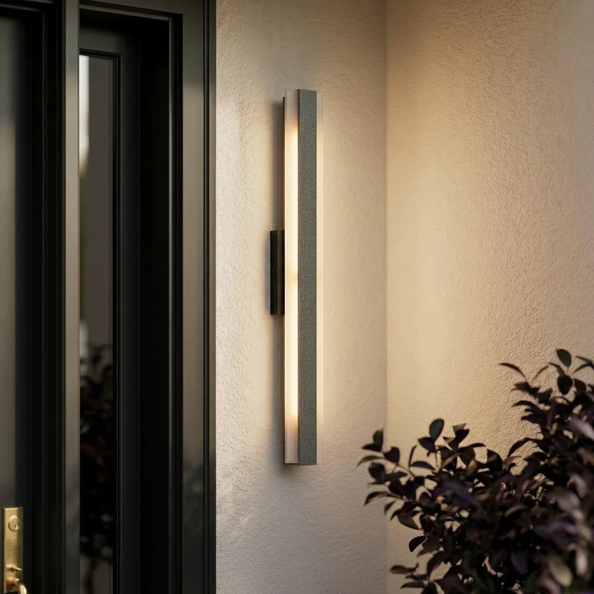Baron Outdoor Wall Lamp