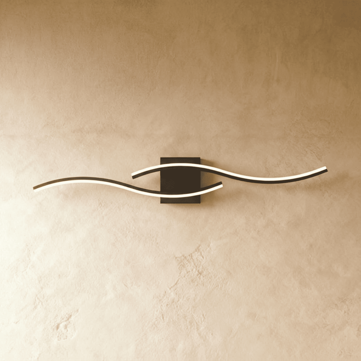 Berrie Wall Lamp
