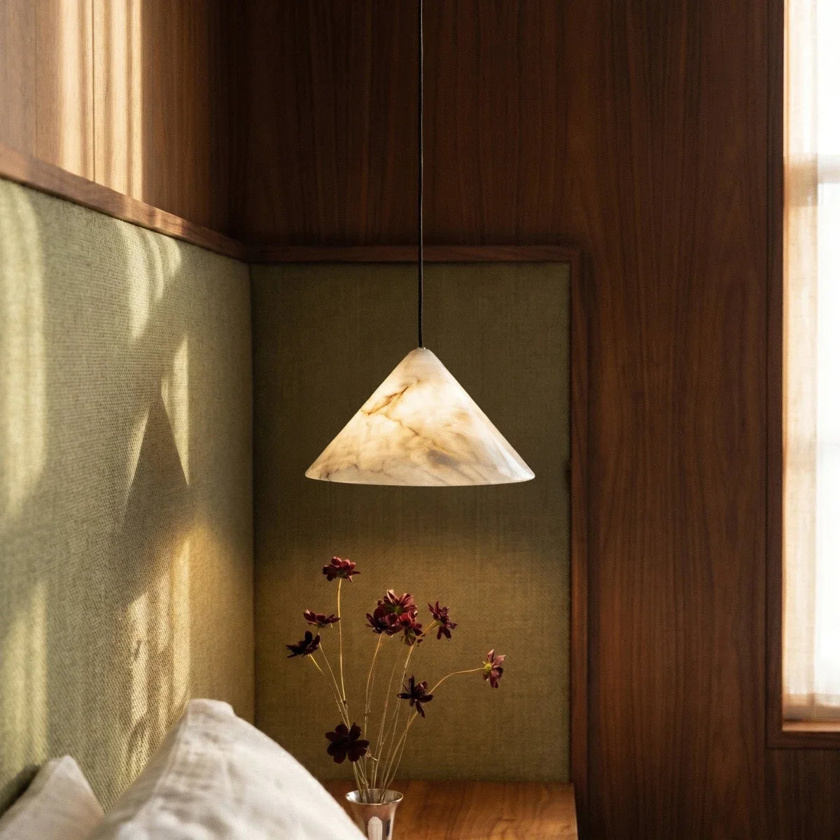 Blom Alabaster Pendant Light