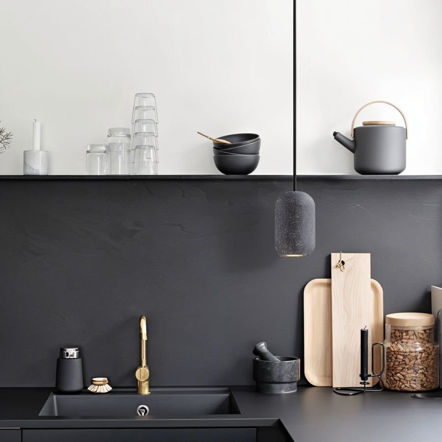 Bolt Pendant Light