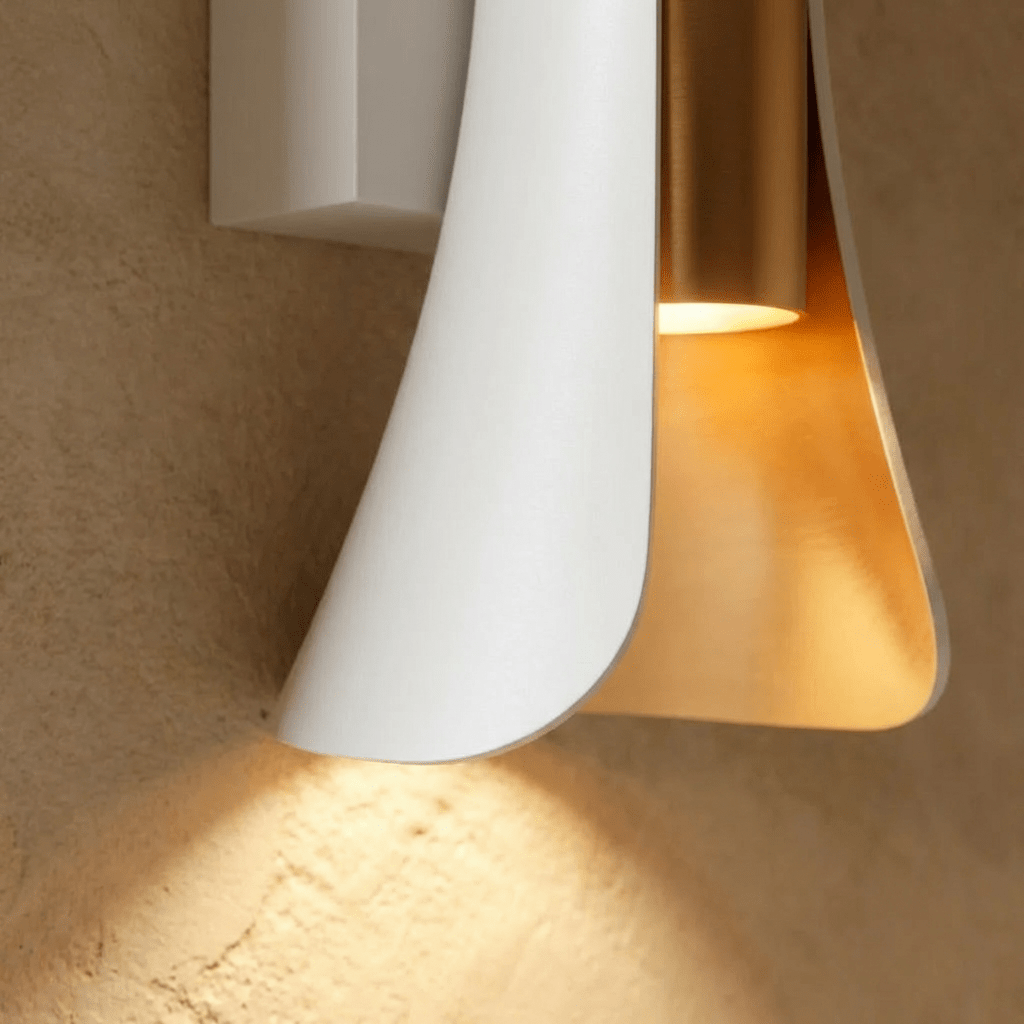 Briar Outdoor Wall Lamp