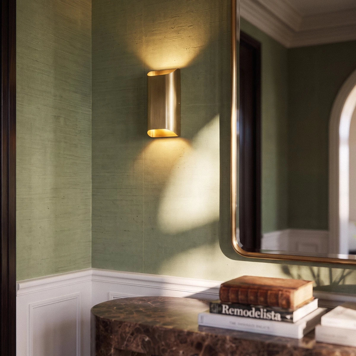 Ceres Wall Lamp
