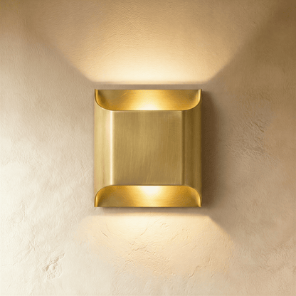 Ceres Wall Lamp