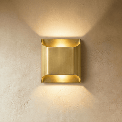 Ceres Wall Lamp