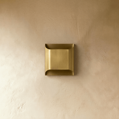 Ceres Wall Lamp
