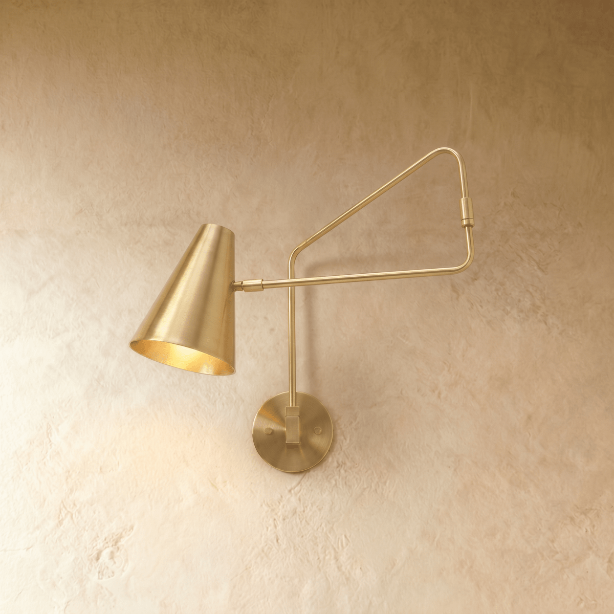 Cevor Wall Lamp