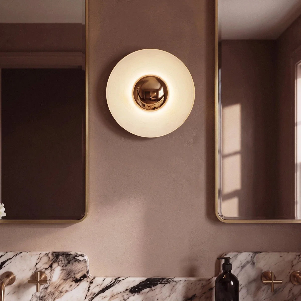 Ciana Wall Lamp