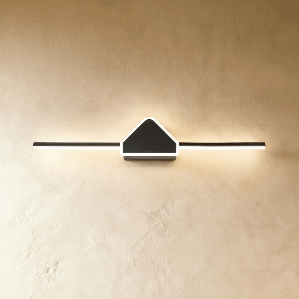 Clytheris Wall Lamp