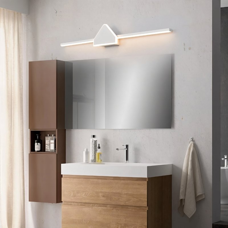Clytheris Wall Lamp