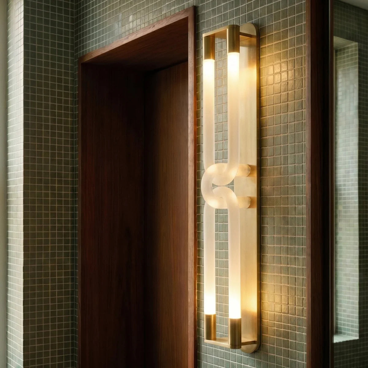 Coretta Wall Lamp