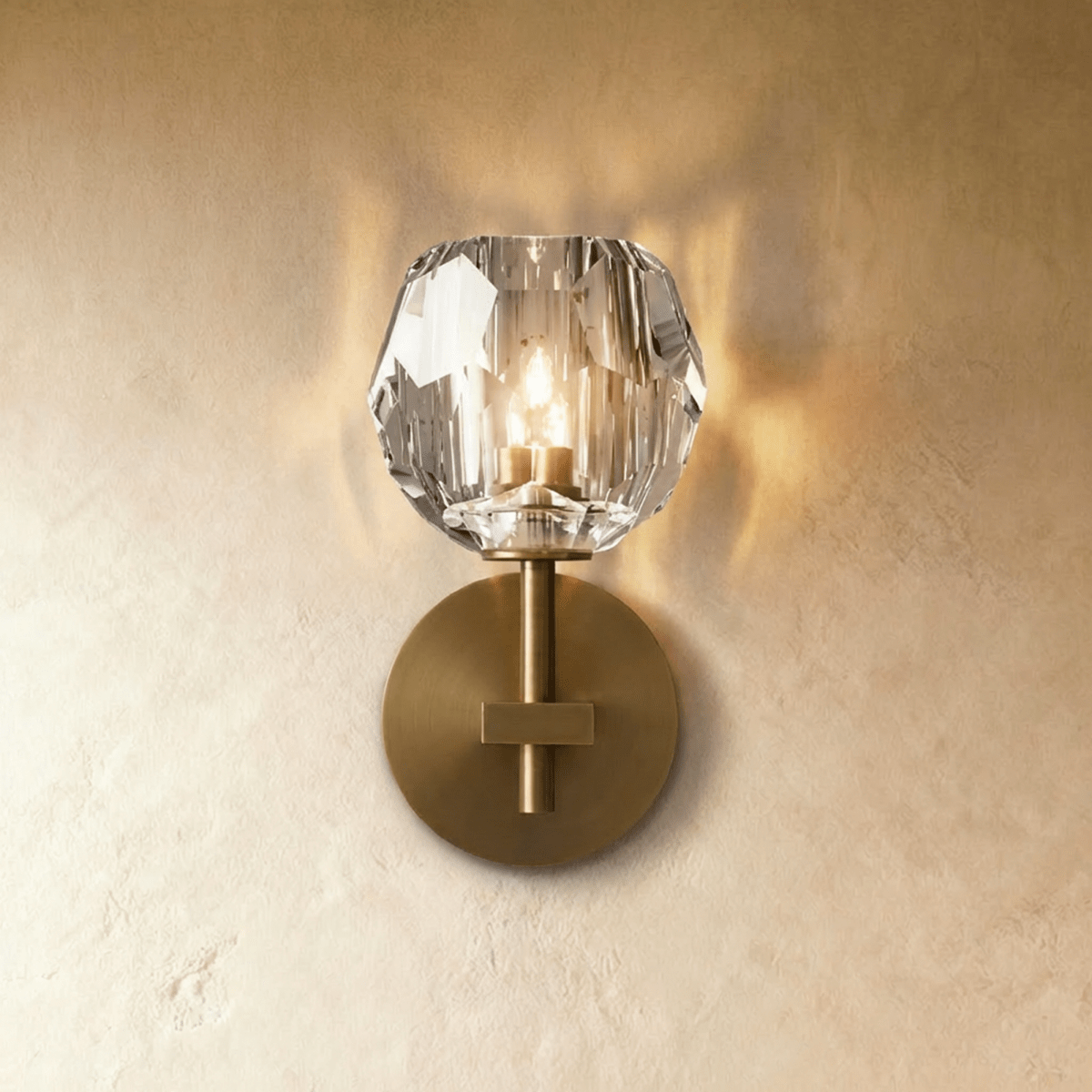 Cristo Wall Lamp