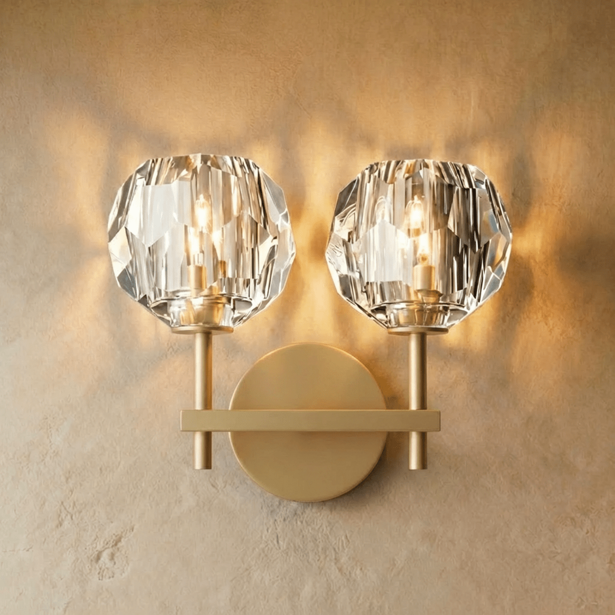 Cristo Wall Lamp