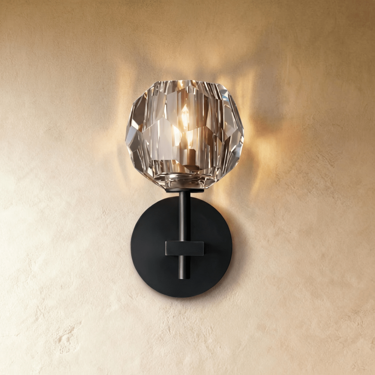 Cristo Wall Lamp