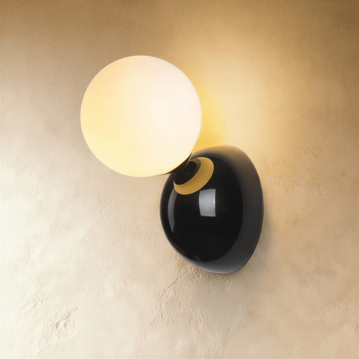 Dalila Wall Lamp