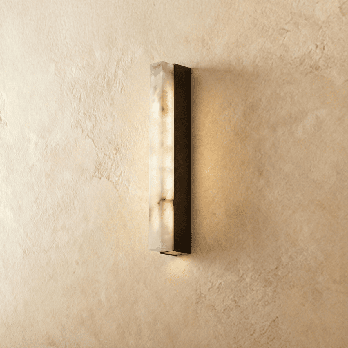 Eclate Alabaster Wall Lamp