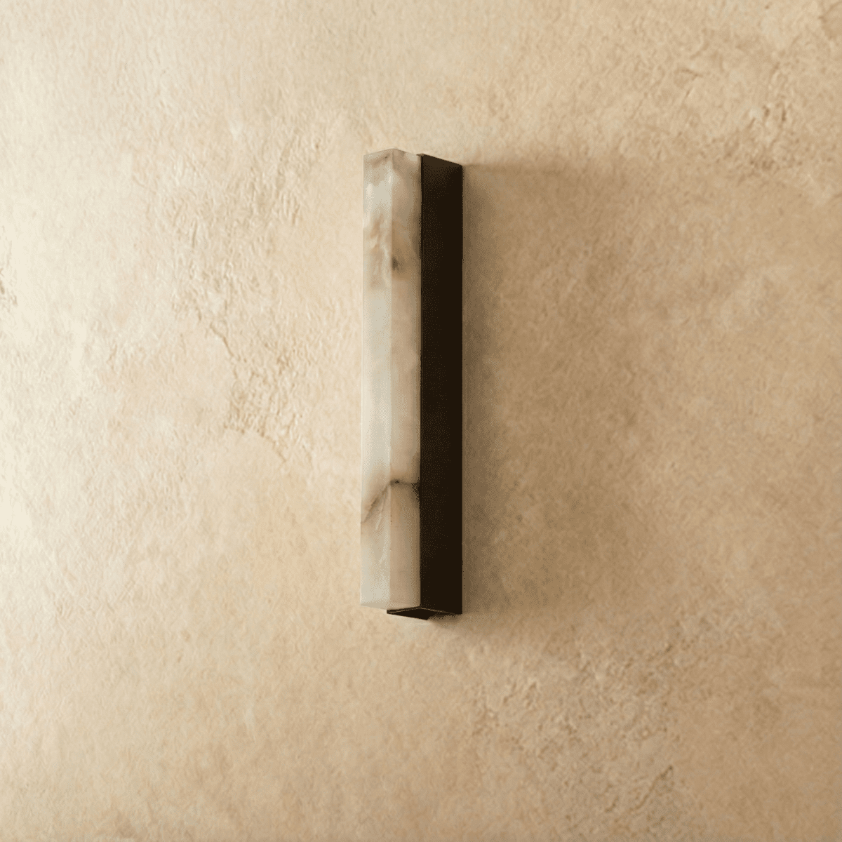 Eclate Alabaster Wall Lamp