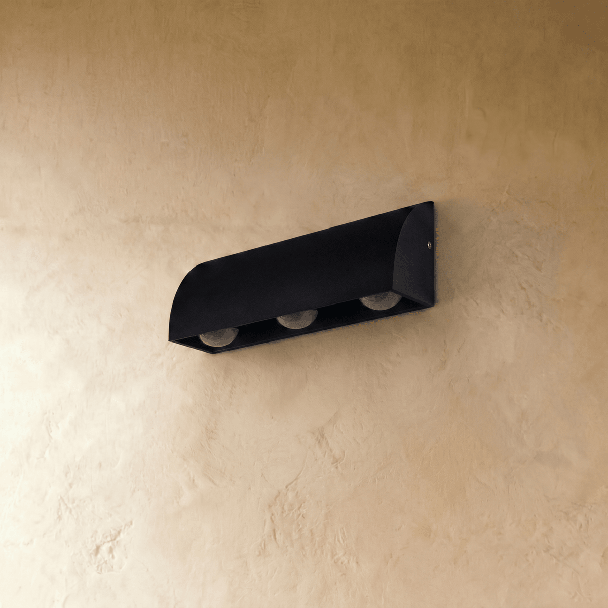 Elaxi Outdoor Wall Lamp