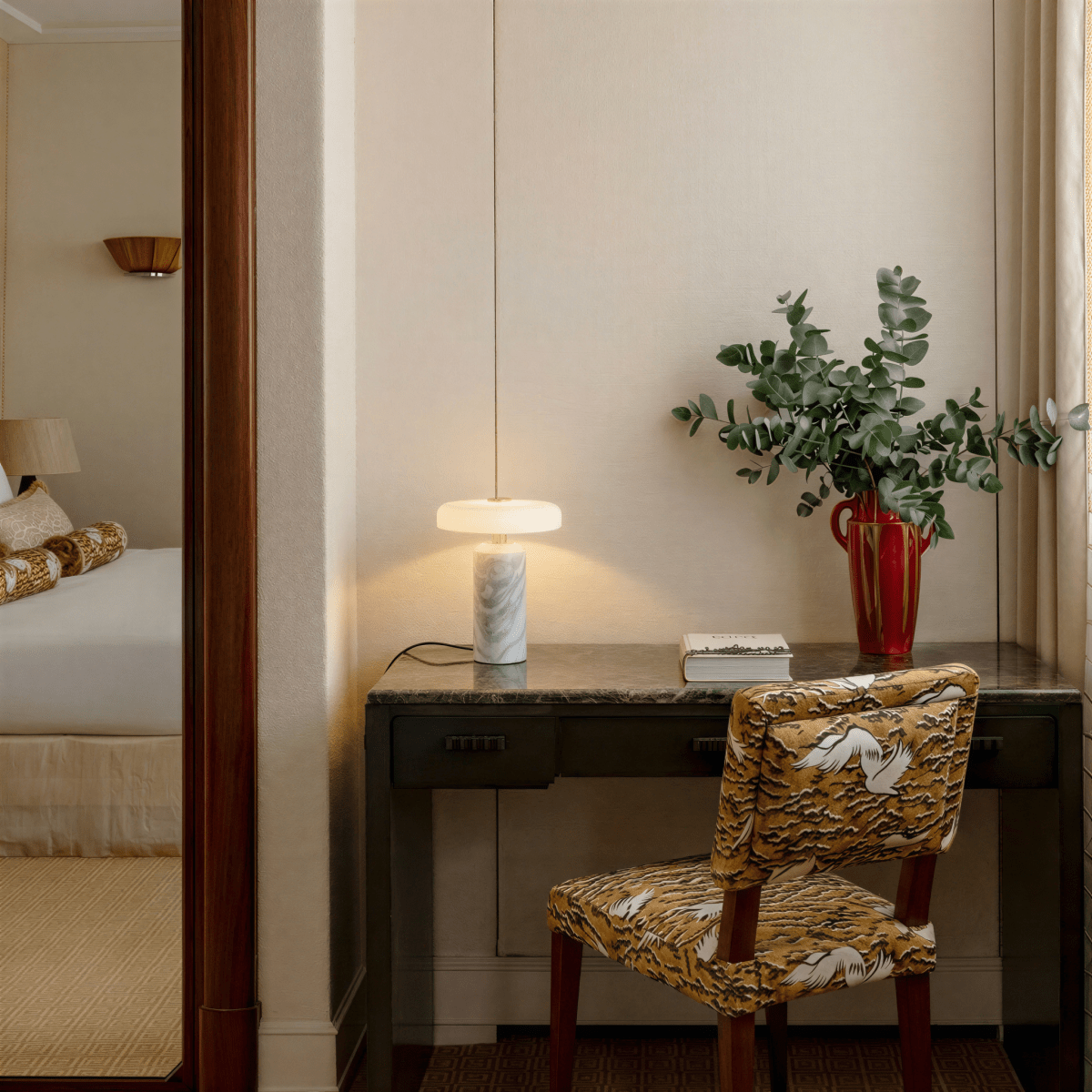 Elio Table Lamp